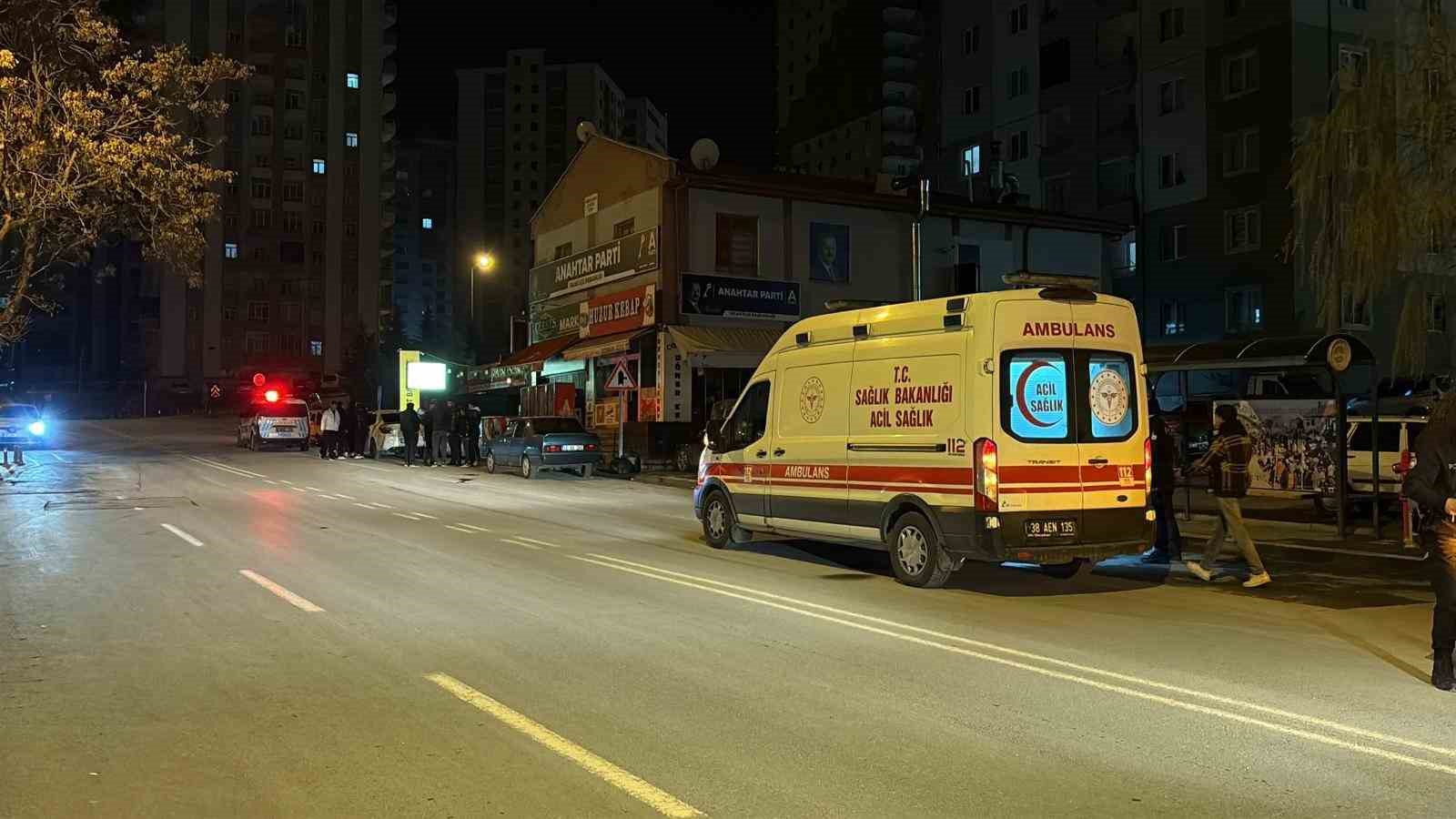 kayseride iki grup arasi bicakli kavga 2 yarali 1 peGOZnRf