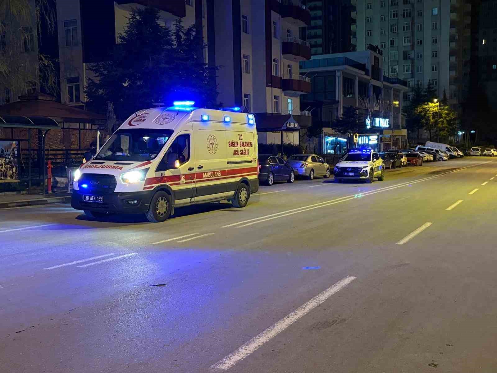 kayseride iki grup arasi bicakli kavga 2 yarali 3 szhA9OLr