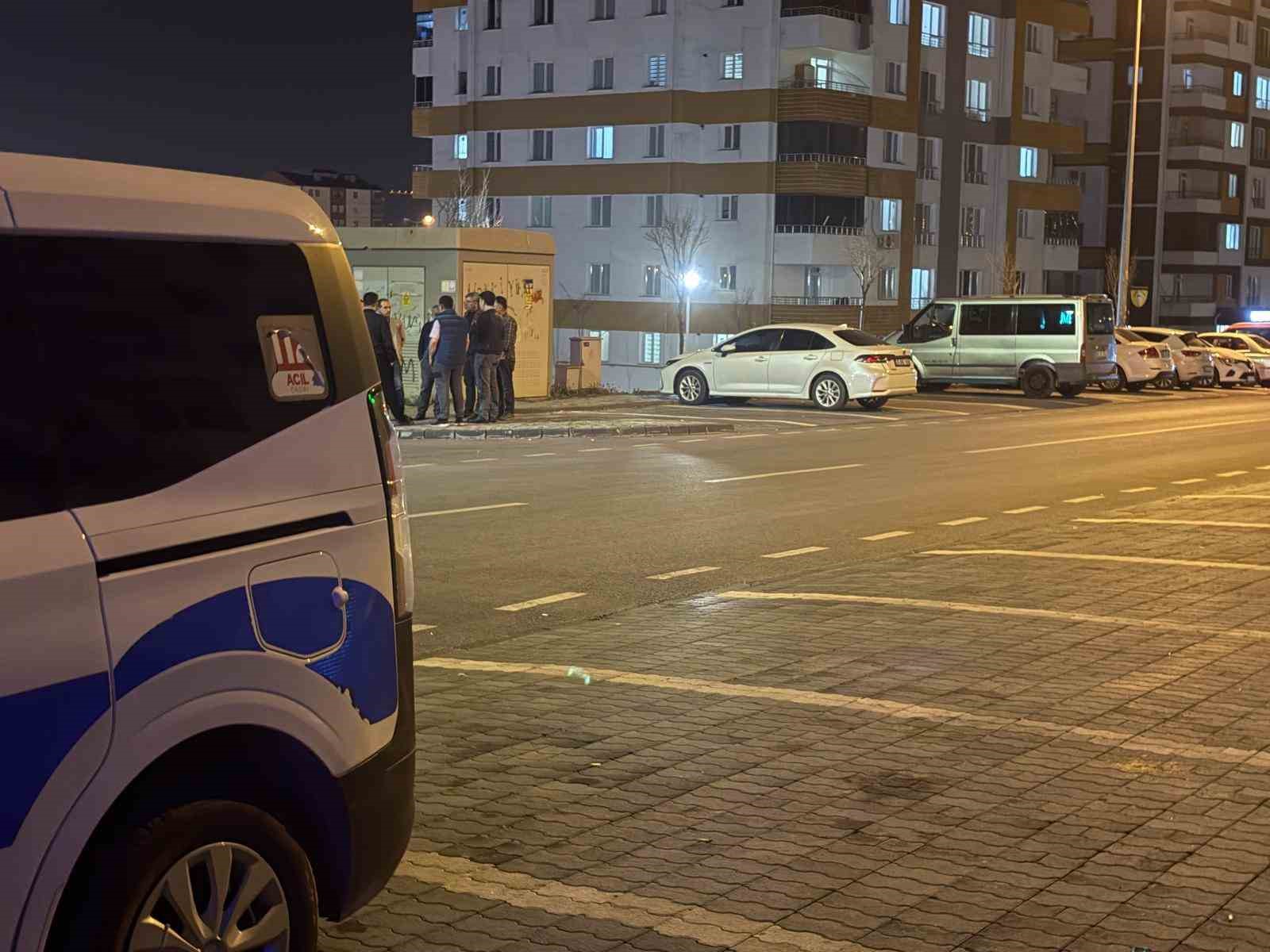 kayseride iki grup arasinda bicakli kavga 4 yarali 3 13QcjIpi