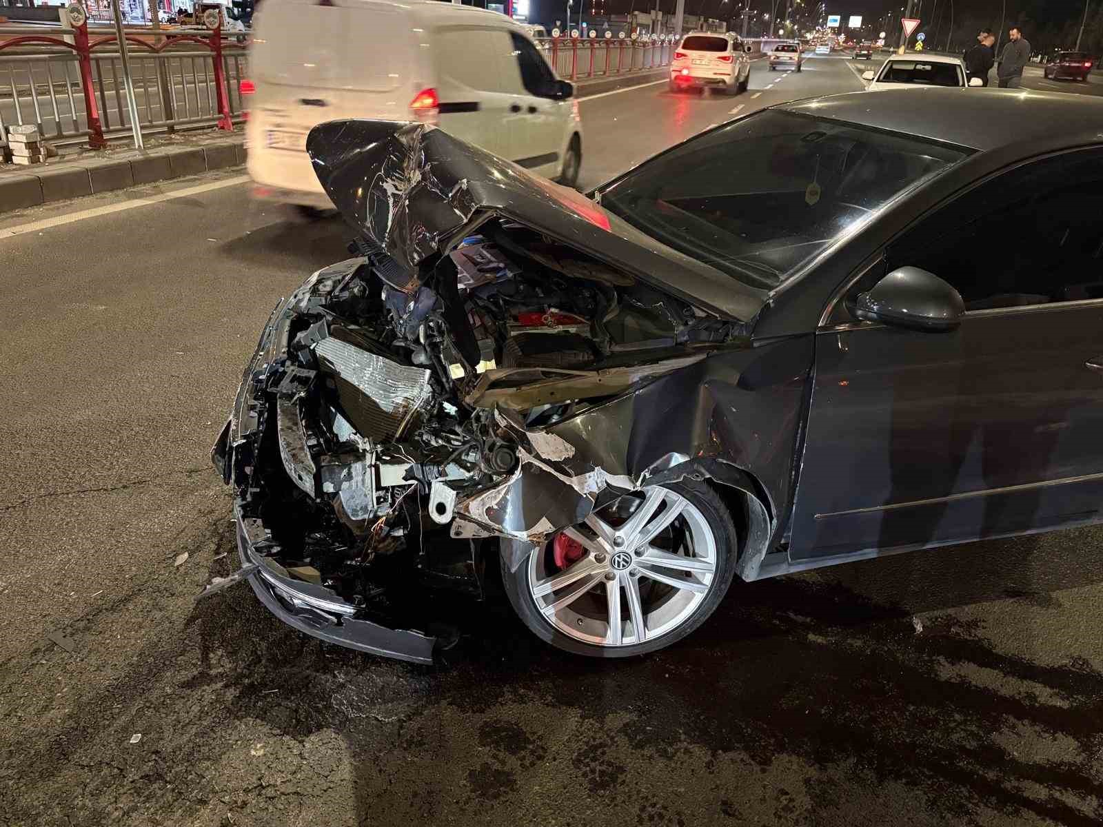 kayseride iki otomobil carpisti 1 yarali 3 tc1cYsfw