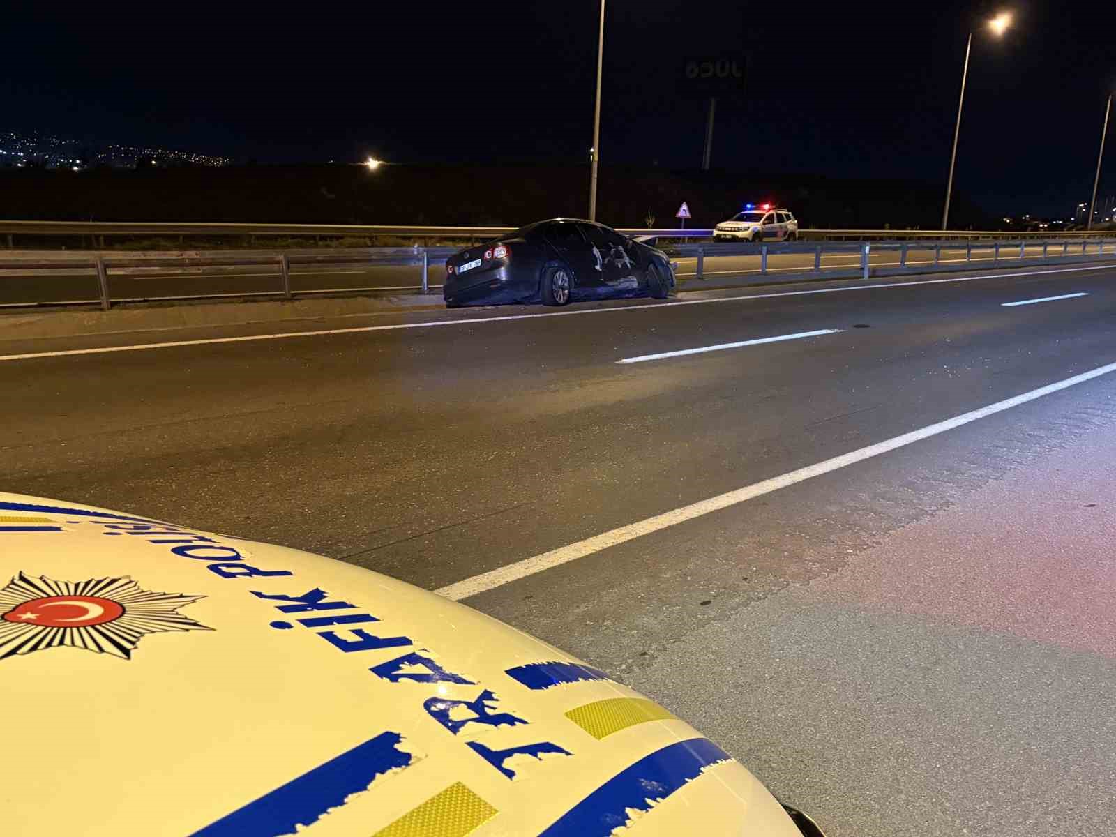 kayseride iki otomobilin carpistigi kazada 3 yasindaki bebek yaralandi 1 C5HNOsfi