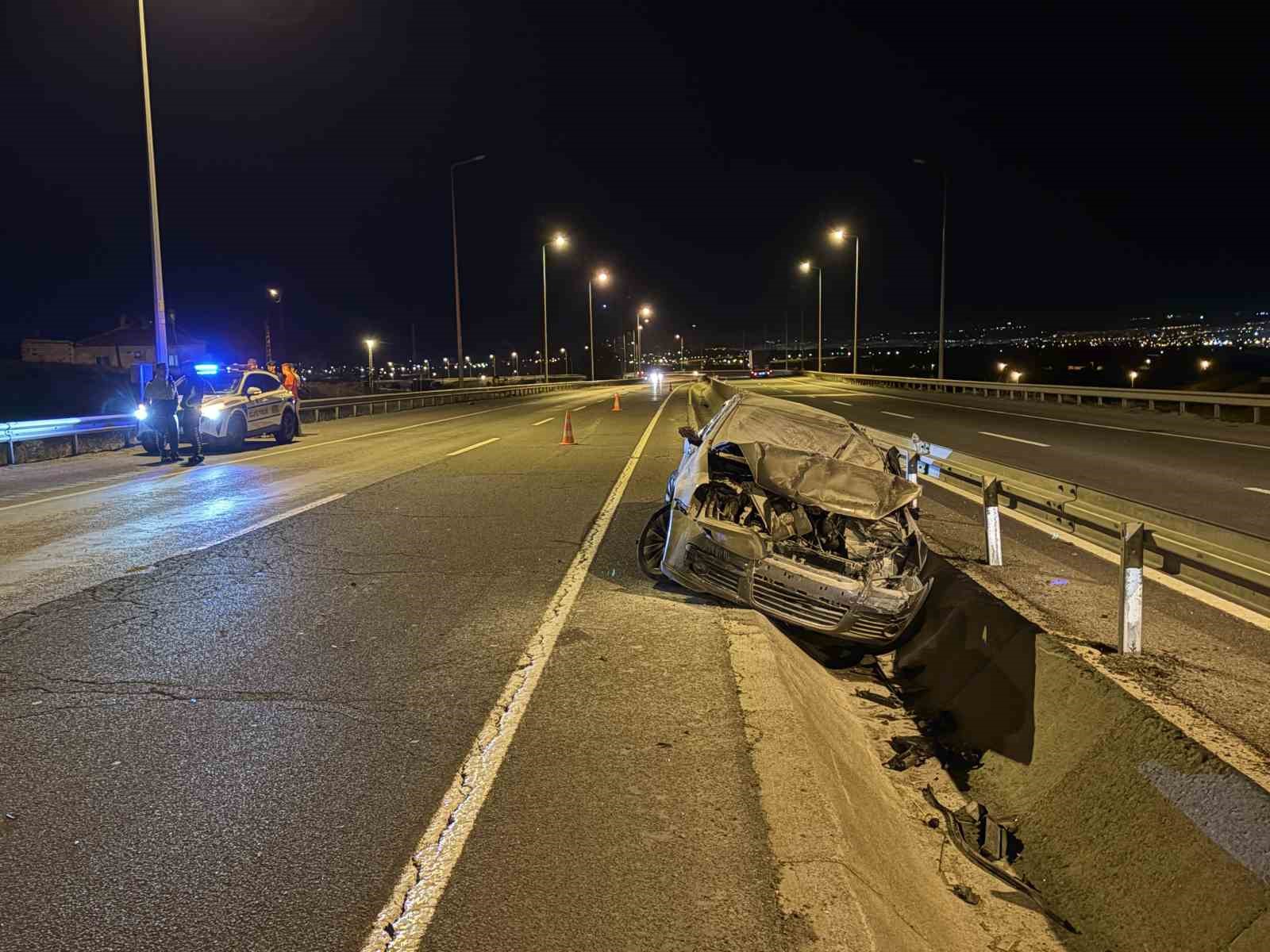 kayseride iki otomobilin carpistigi kazada 3 yasindaki bebek yaralandi 3 pDJumYRs