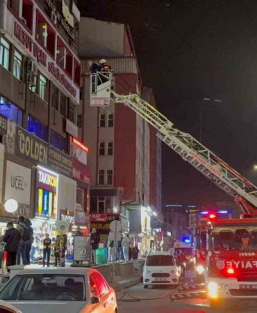 kayseride-is-merkezinde-cikan-yangin-sonduruldu-P3azfszv.jpg