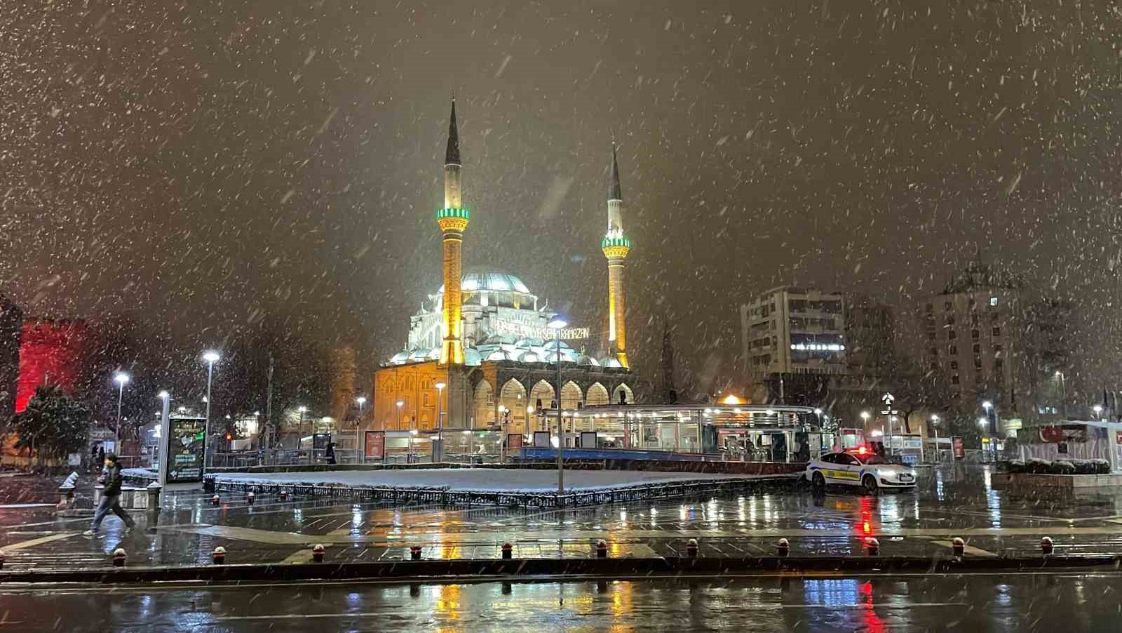 kayseride kar yagisi etkili oldu 0 QhqBq55j