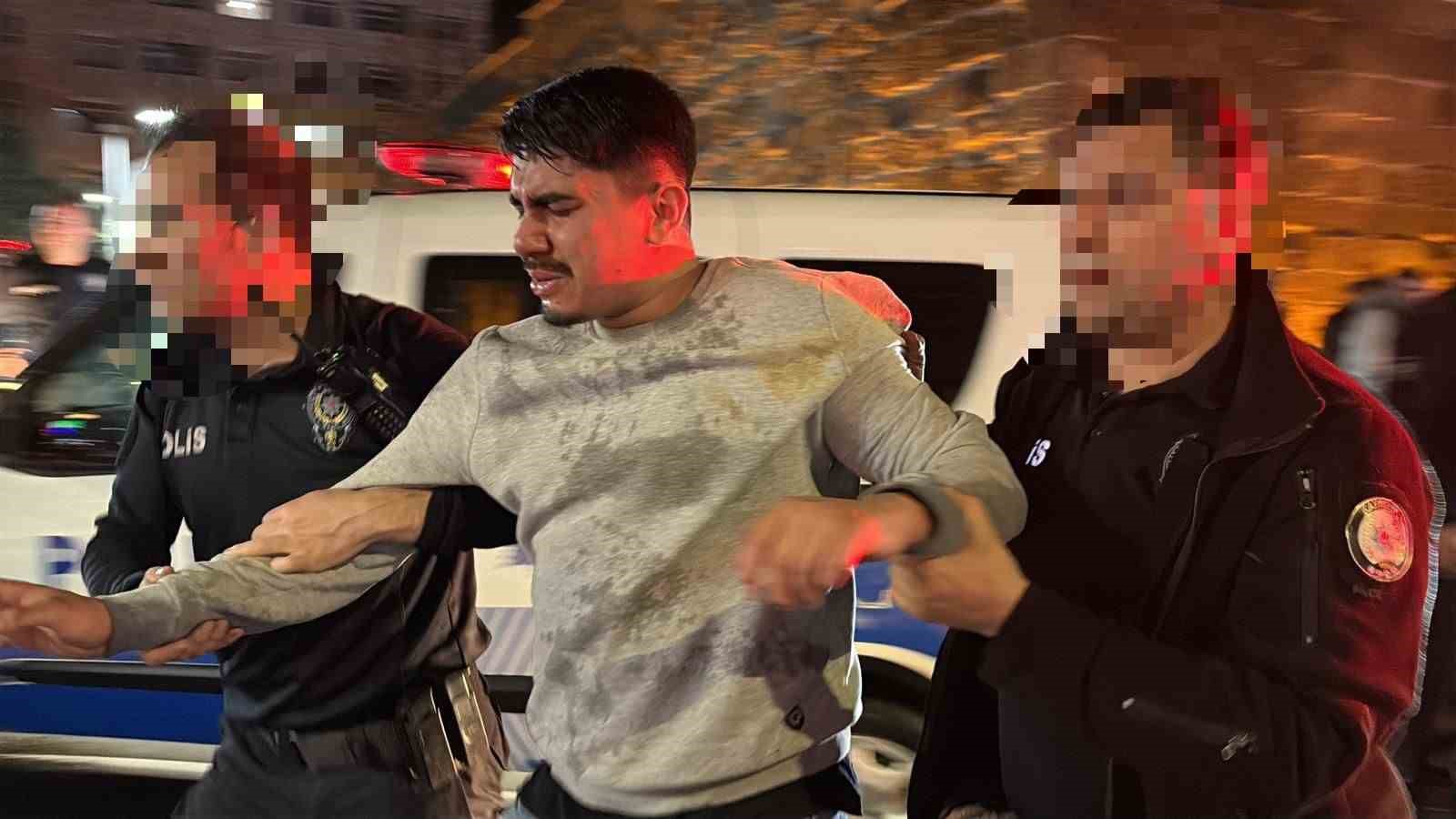 Kayseri’de kardeşini bıçaklayan şahıs gözaltına alındı: 1 yaralı 5 kayseride kardesini bicaklayan sahis gozaltina alindi 1 yarali 1 BQCnEeF8