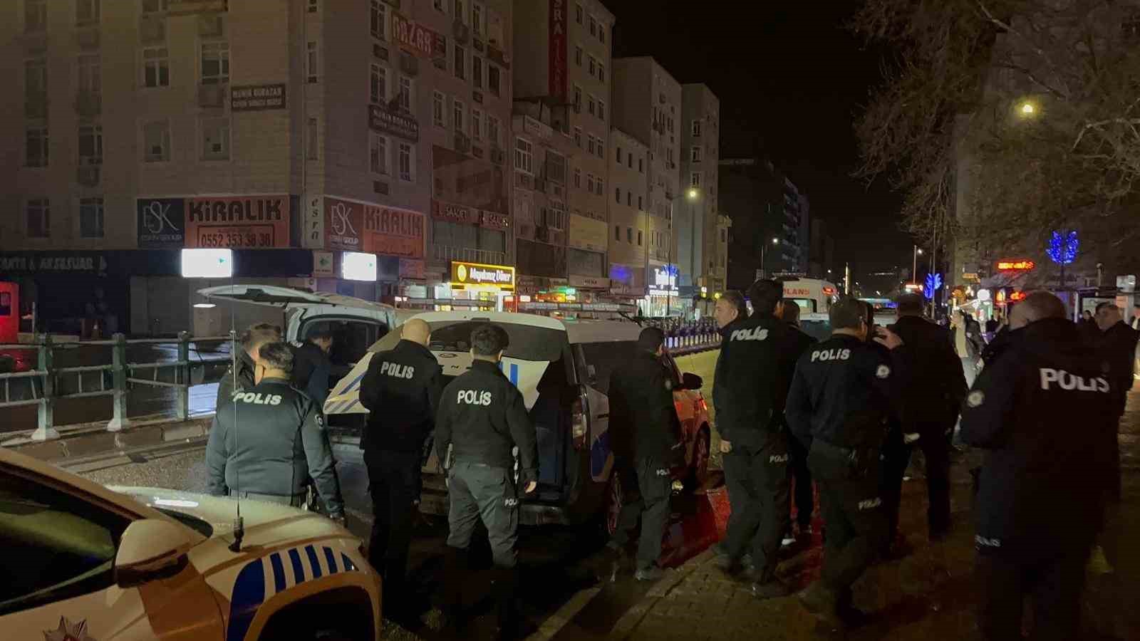Kayseri’de kardeşini bıçaklayan şahıs gözaltına alındı: 1 yaralı 7 kayseride kardesini bicaklayan sahis gozaltina alindi 1 yarali 3 AyRyQsLd