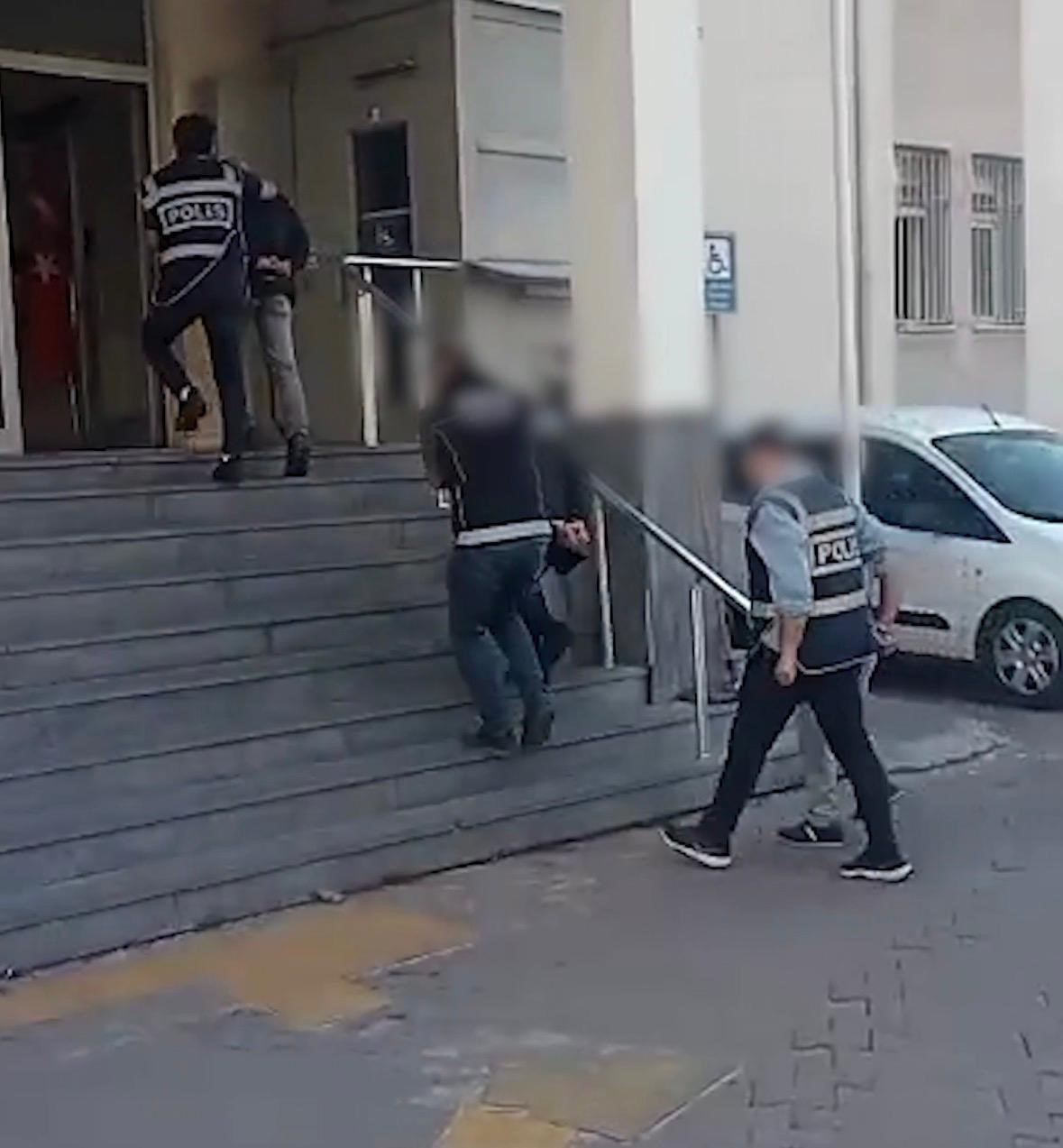 kayseride kasten oldurme sucundan kesinlesmis hapisle aranan 3 sahis yakalandi 1