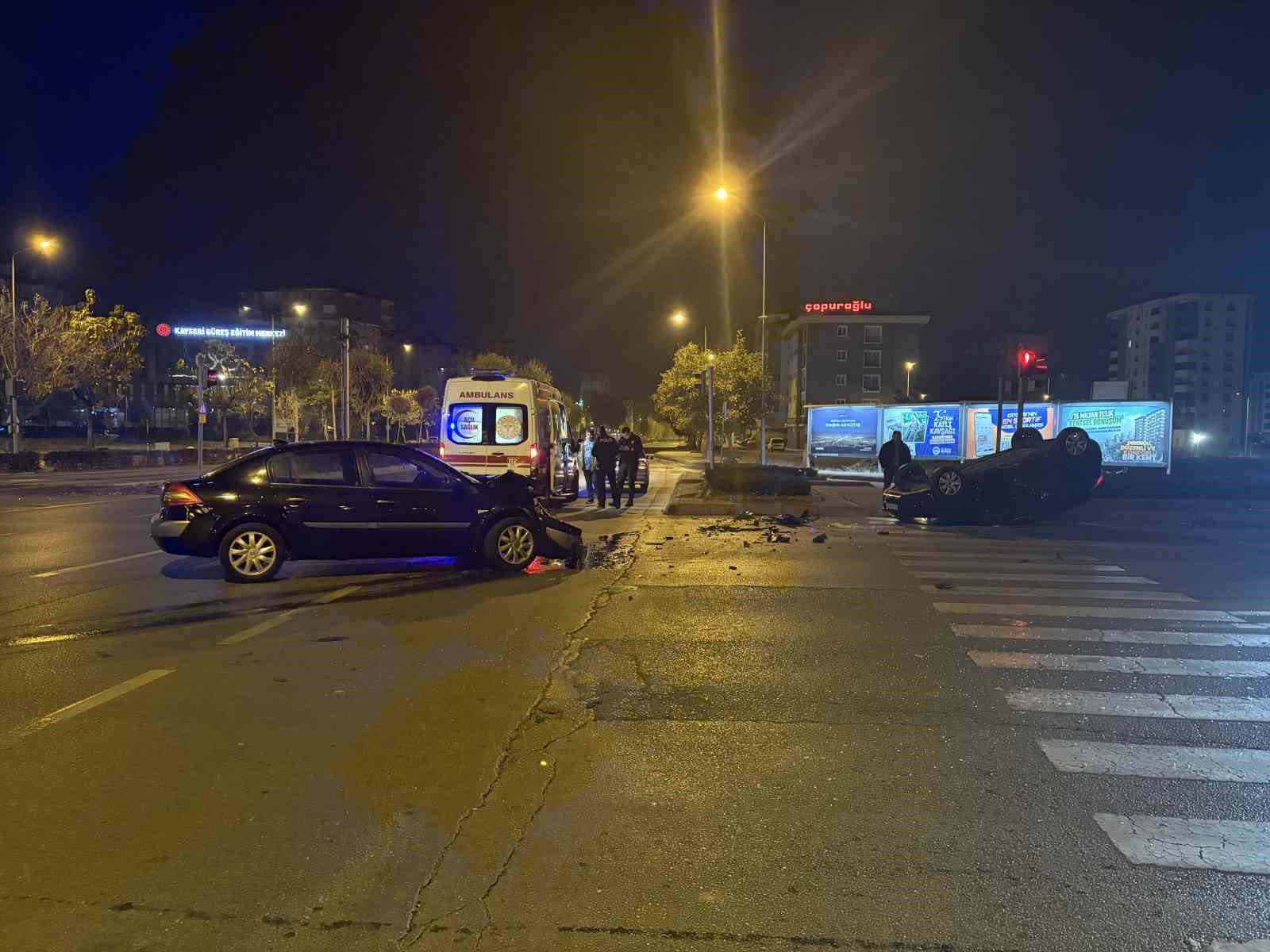 kayseride kazaya karisan otomobil takla atti 2 yarali 3 2vdUFf9t