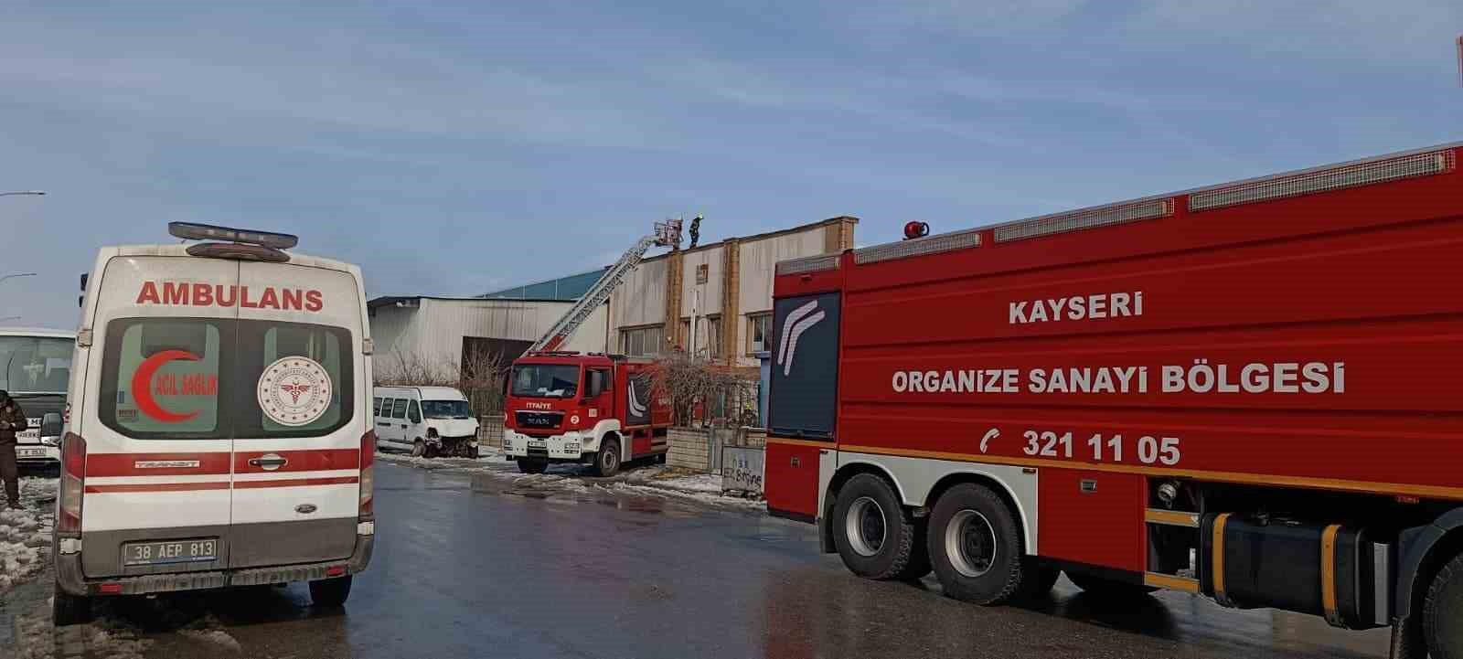 Kayseri’de korkutan fabrika yangını 4 kayseride korkutan fabrika yangini 0 psXkfaRY