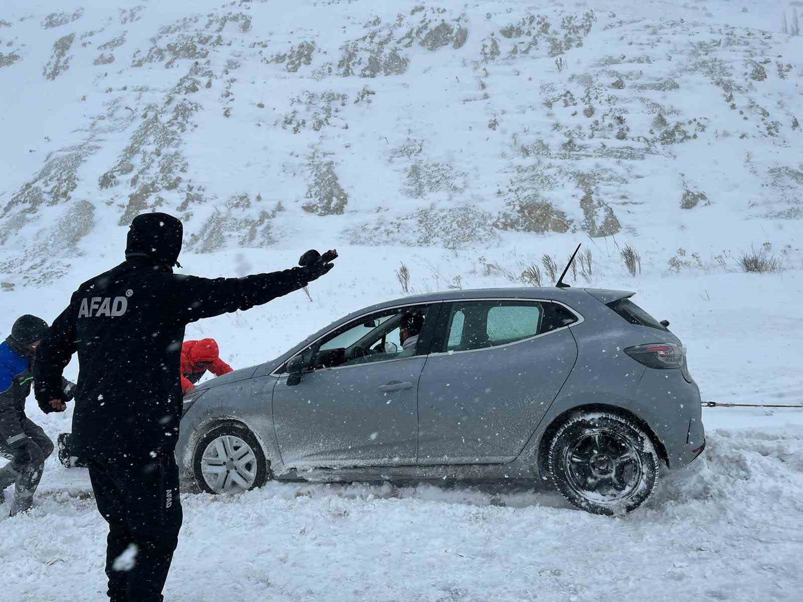 kayseride mahsur kalan 117 kisi kurtarildi 2 KU8ENTwj