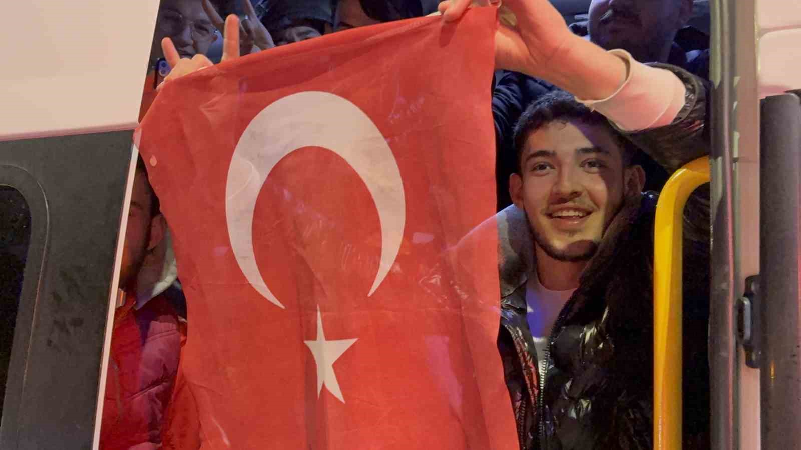 kayseride milli sevinc 1 Qkiy5cki