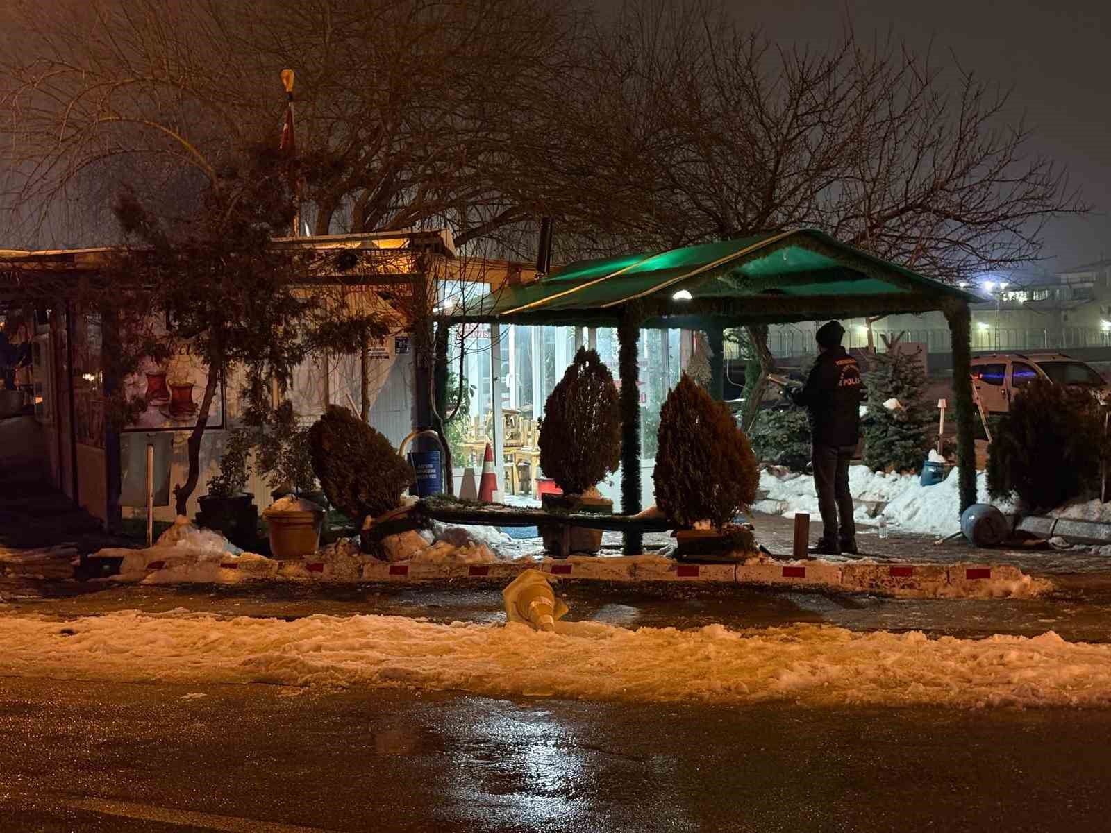 Kayseri’de oğlu, babasının büfesini kurşunladı 7 kayseride oglu babasinin bufesini kursunladi 3 9NsS26EF