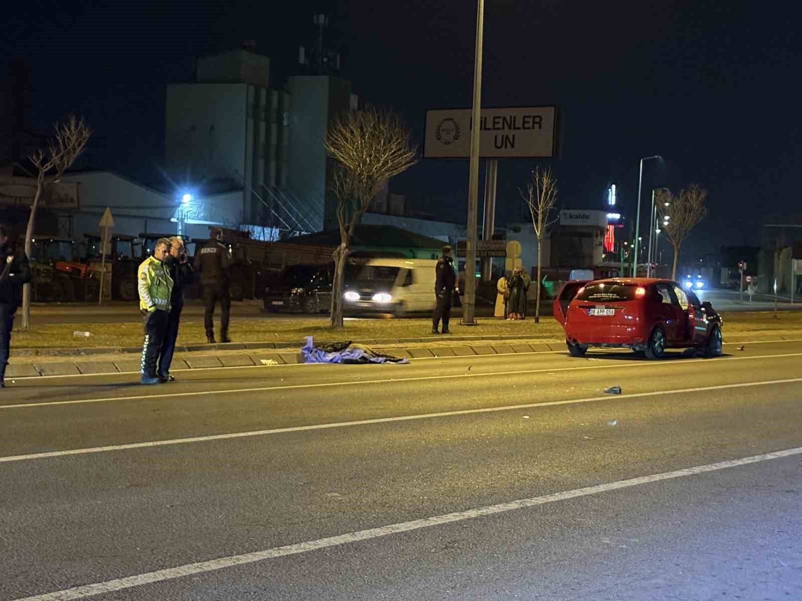 kayseride otomobil yayaya carpti 1 olu 3 BnjUmEEa