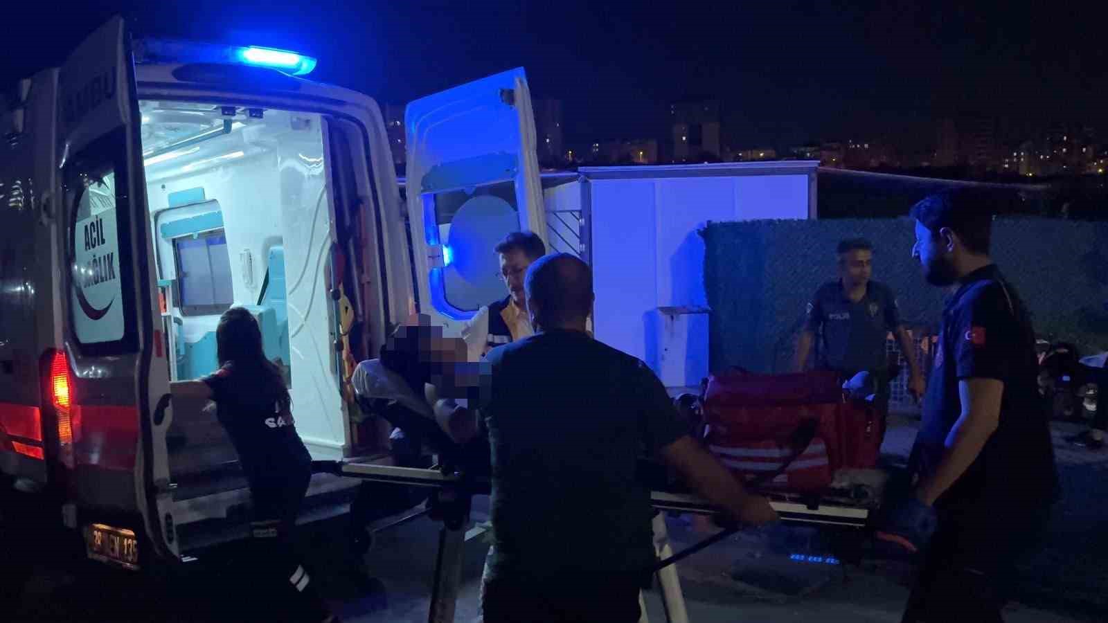 Kayseri’de parkta bıçaklı kavga: 1’i ağır, 3 yaralı 6 kayseride parkta bicakli kavga 1i agir 3 yarali 2 43QMWKfw
