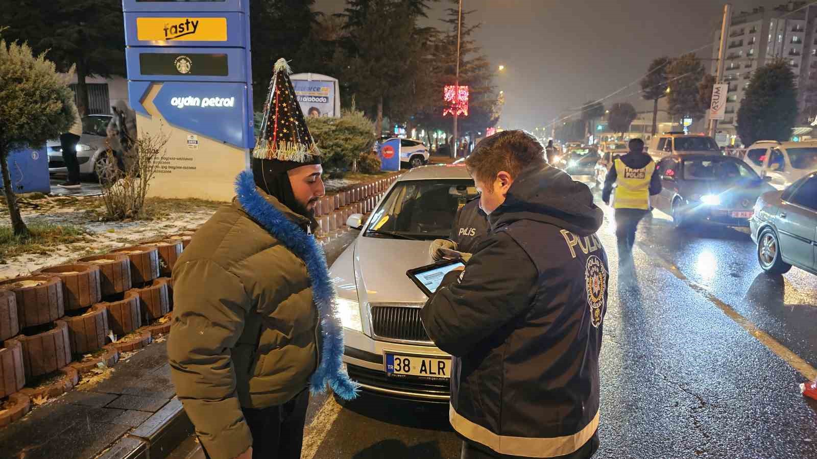 kayseride polis ekipleri denetimleri artirdi 2 qp9V5F6P