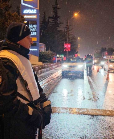 kayseride-polis-ekipleri-denetimleri-artirdi-hxUr7pPJ.jpg