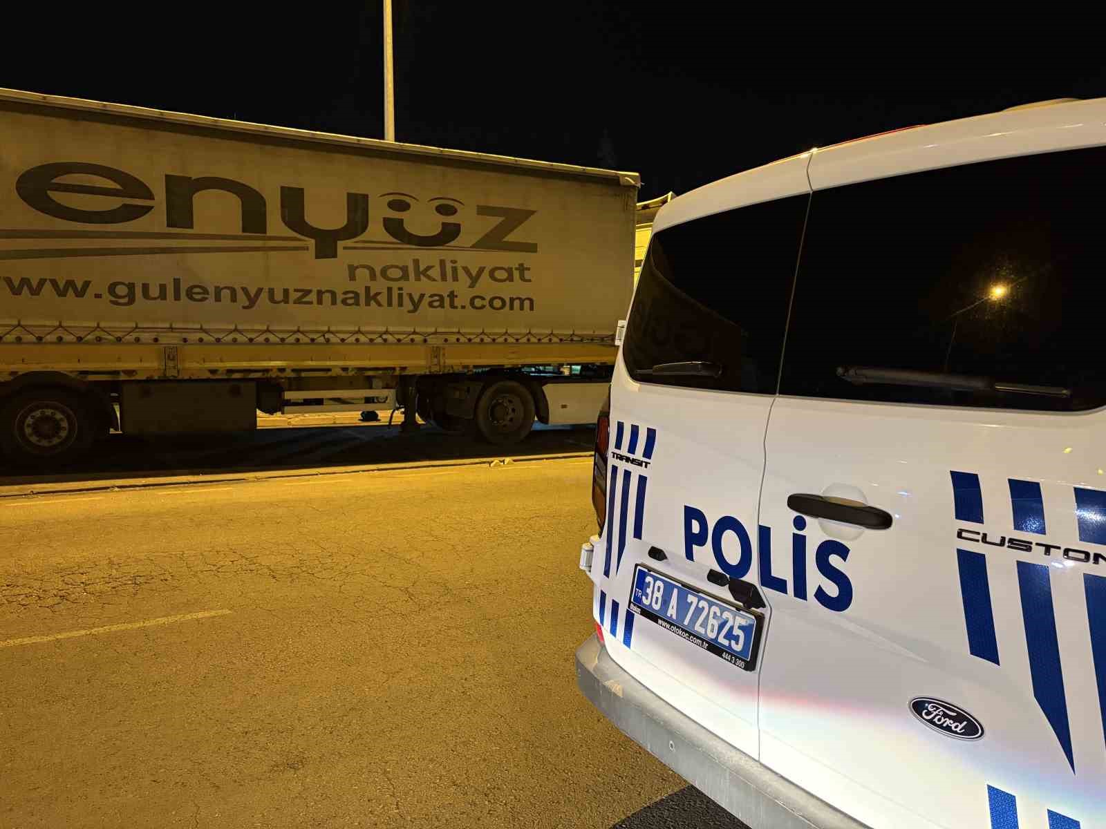 kayseride rastgele ates acildi 1 yarali 0 XAjNBq1Q