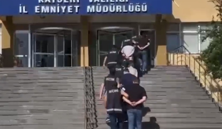 kayseride-sigara-kacakcilarina-operasyon-4-gozalti-1uTXGFxu.jpg