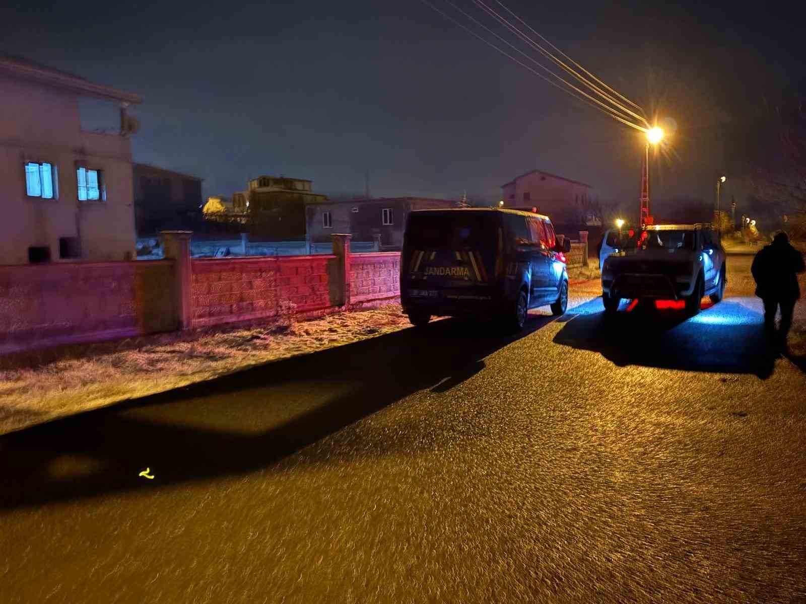kayseride silahli kavga 1 olu 1i agir 2 yarali 0 Am3kcqId