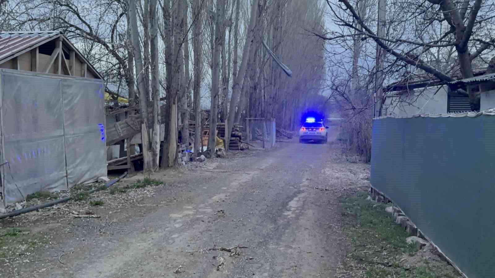kayseride sobadan zehirlenen 2 kardes hastaneye kaldirildi 2 OGRaURGw