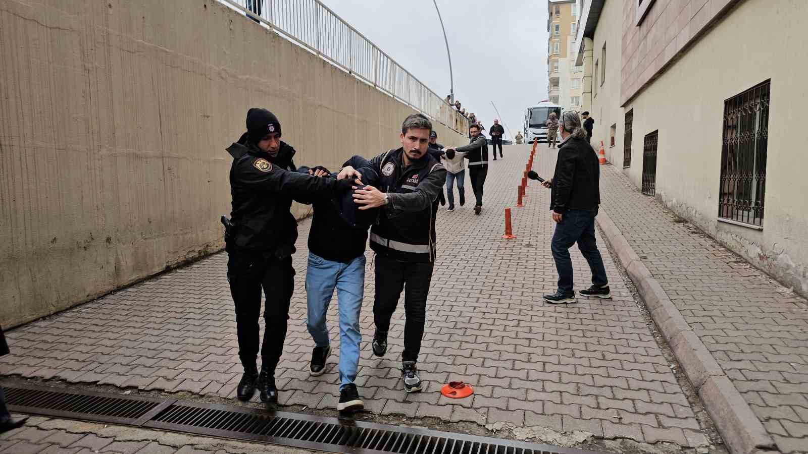 kayseride suc orgutune yonelik operasyonda 5 tutuklama 1 64qkEMXm