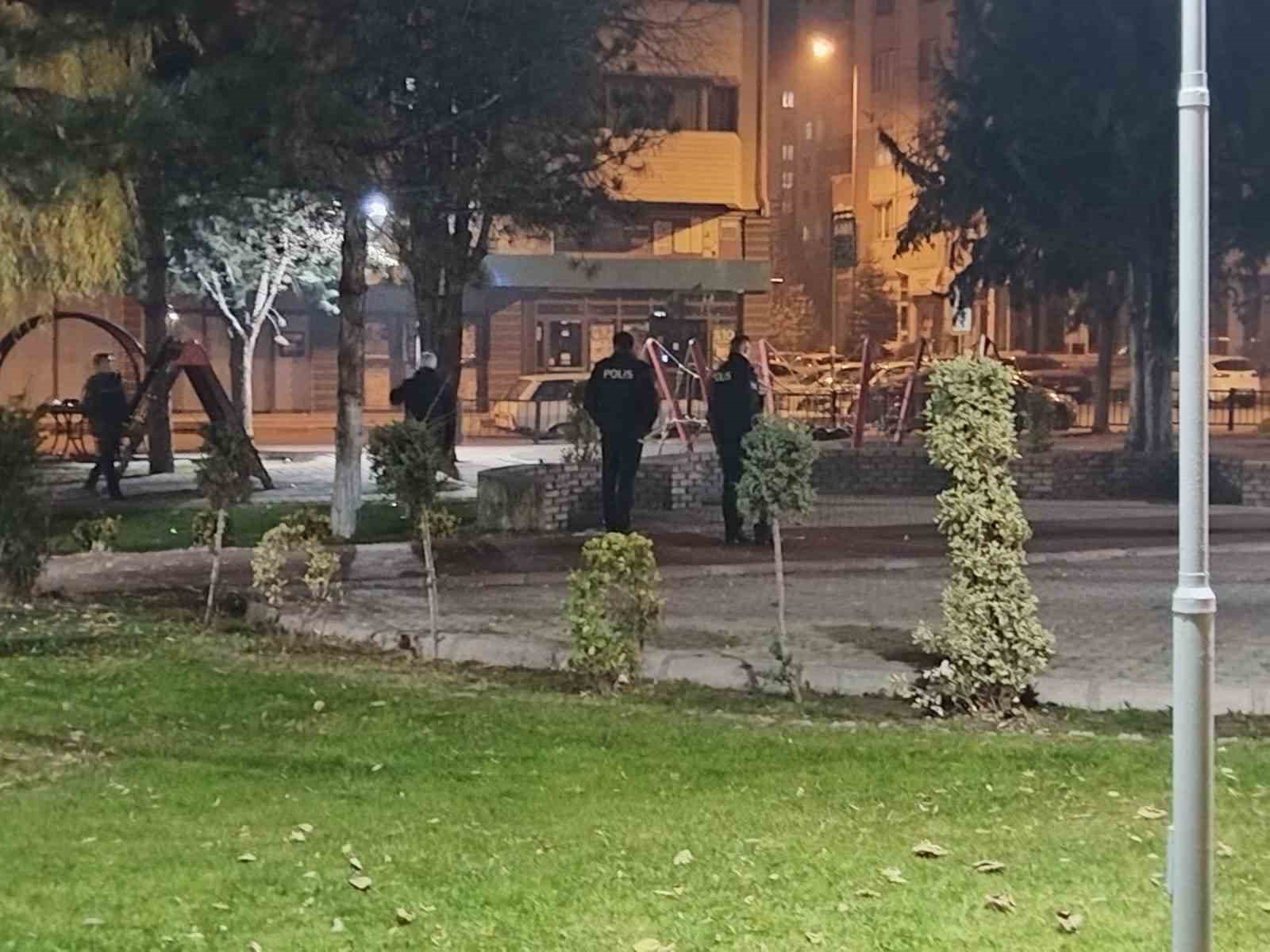 kayseride supheli canta panigi funye ile imha edildi 0