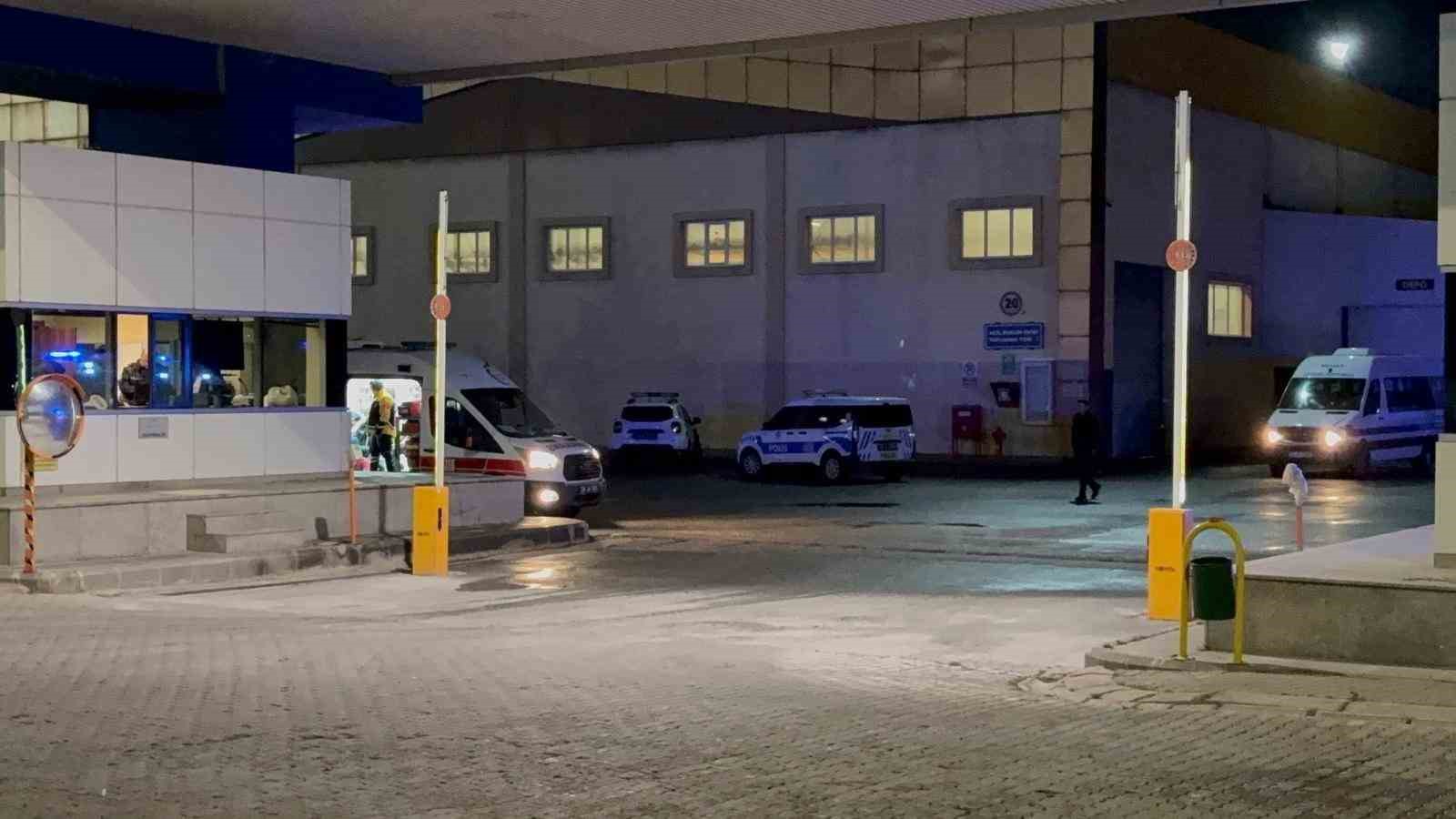 kayseride tavuk pilav yiyen 30 isci hastanelik oldu 2 pN4gwEqI