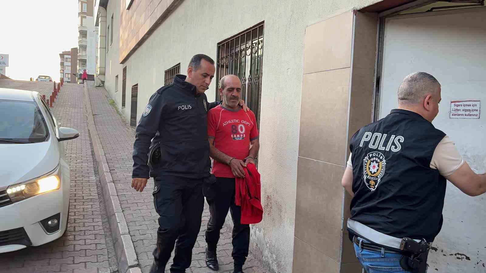 Kayseri’de uyuşturucu satıcılarına darbe: Çok sayıda gözaltı var 7 kayseride uyusturucu saticilarina darbe cok sayida gozalti var 3 g5a6S9LN