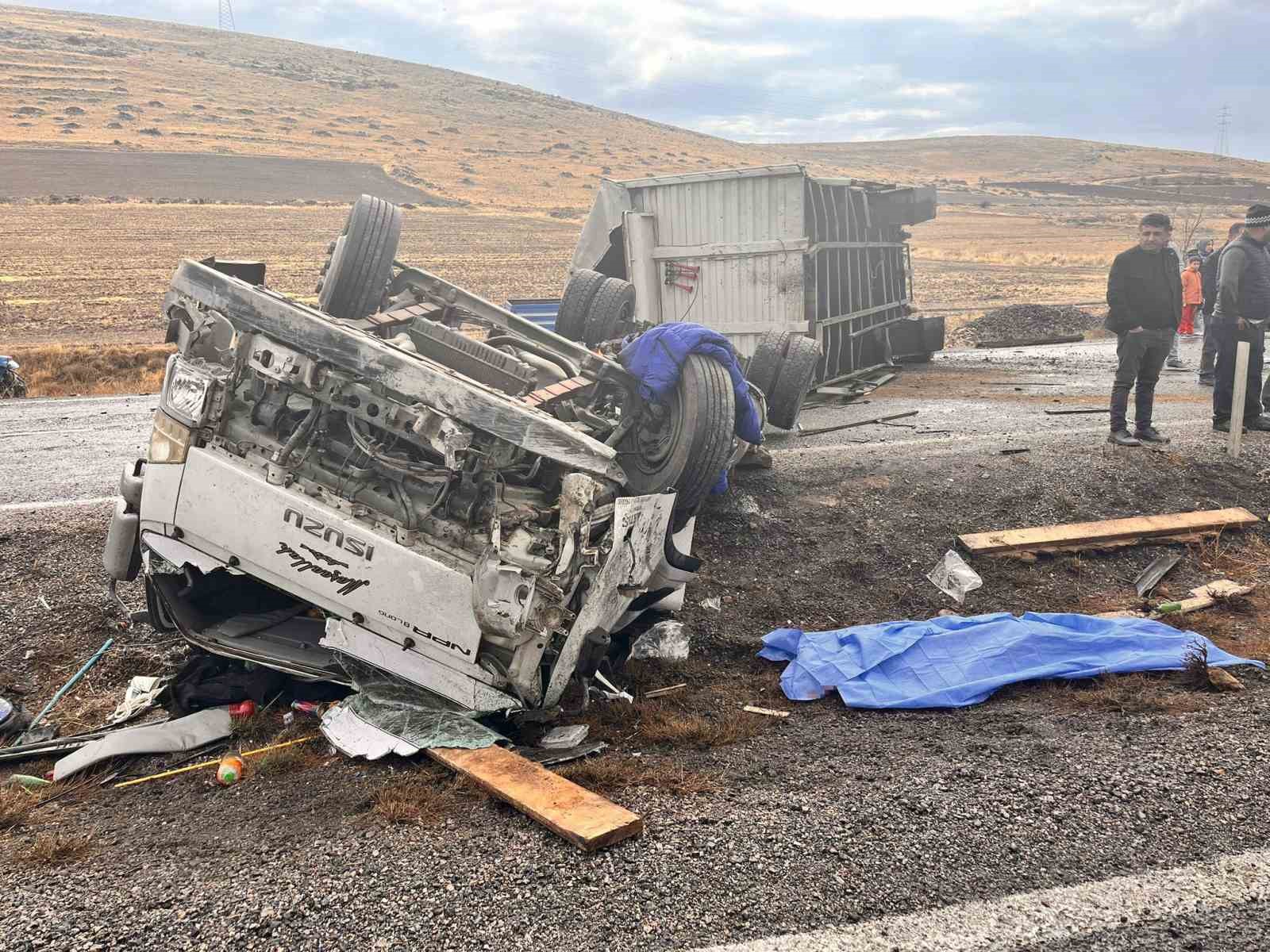 kayseride zincirleme kaza olu ve yaralilar var 1 ZTSdHeJZ
