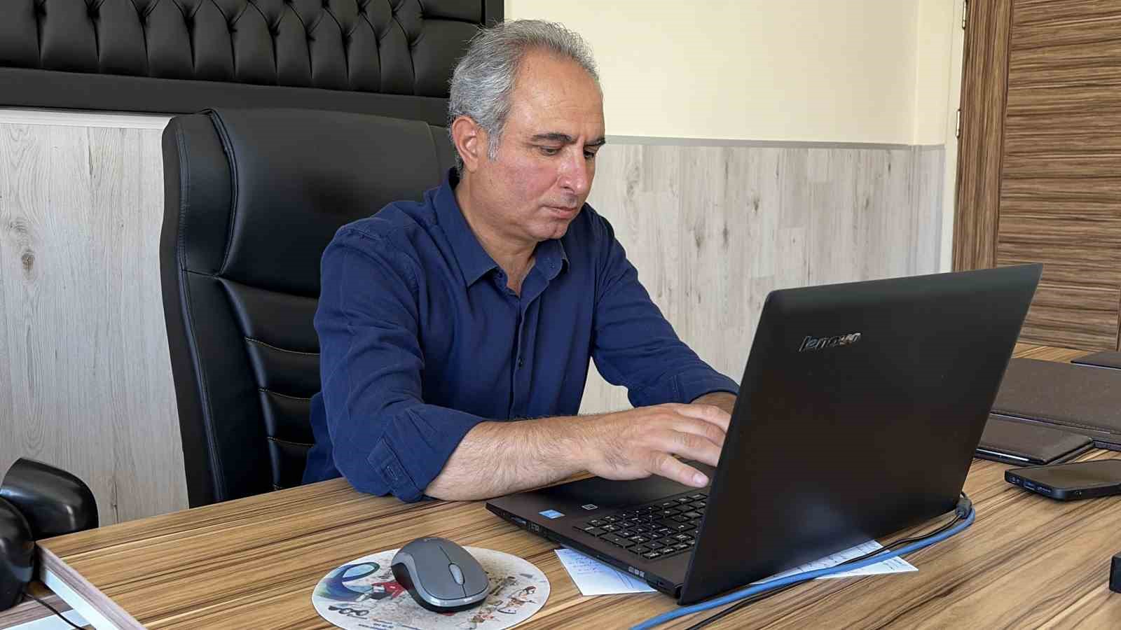 kayserili yazar erciyes daginin karakteristik yapisini kitaba doktu 1 Wpltwrzj