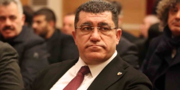 kayserisporda-baskan-nurettin-acikalin-guven-tazeledi-xFVaTtuO.jpg