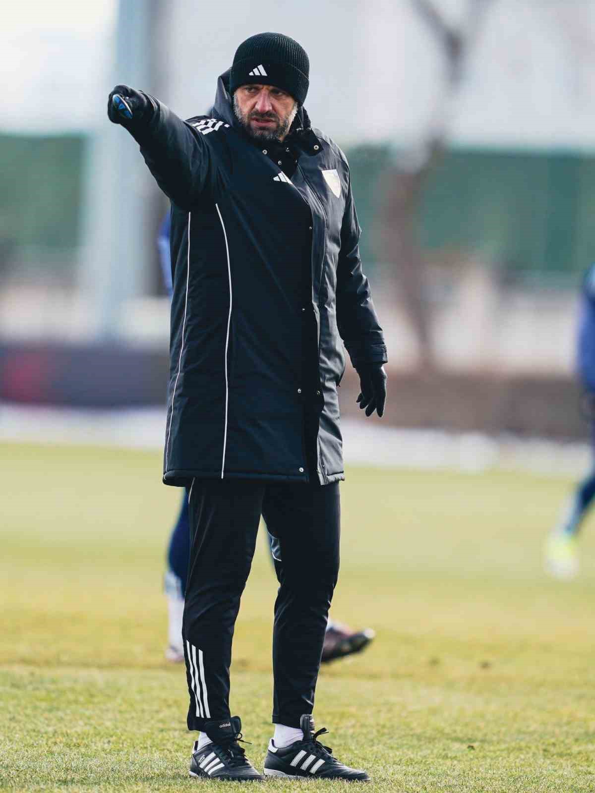 kayserisporda djalovic idmana cikmadi 0 t5C1qe9i