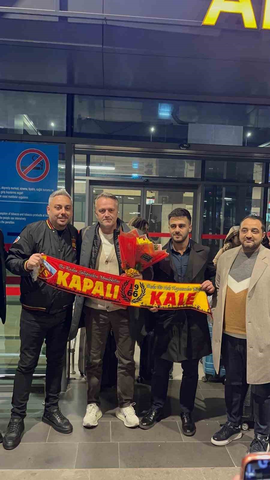 kayserisporun yeni teknik direktoru erling moe kente geldi 0 DfvvtzWl