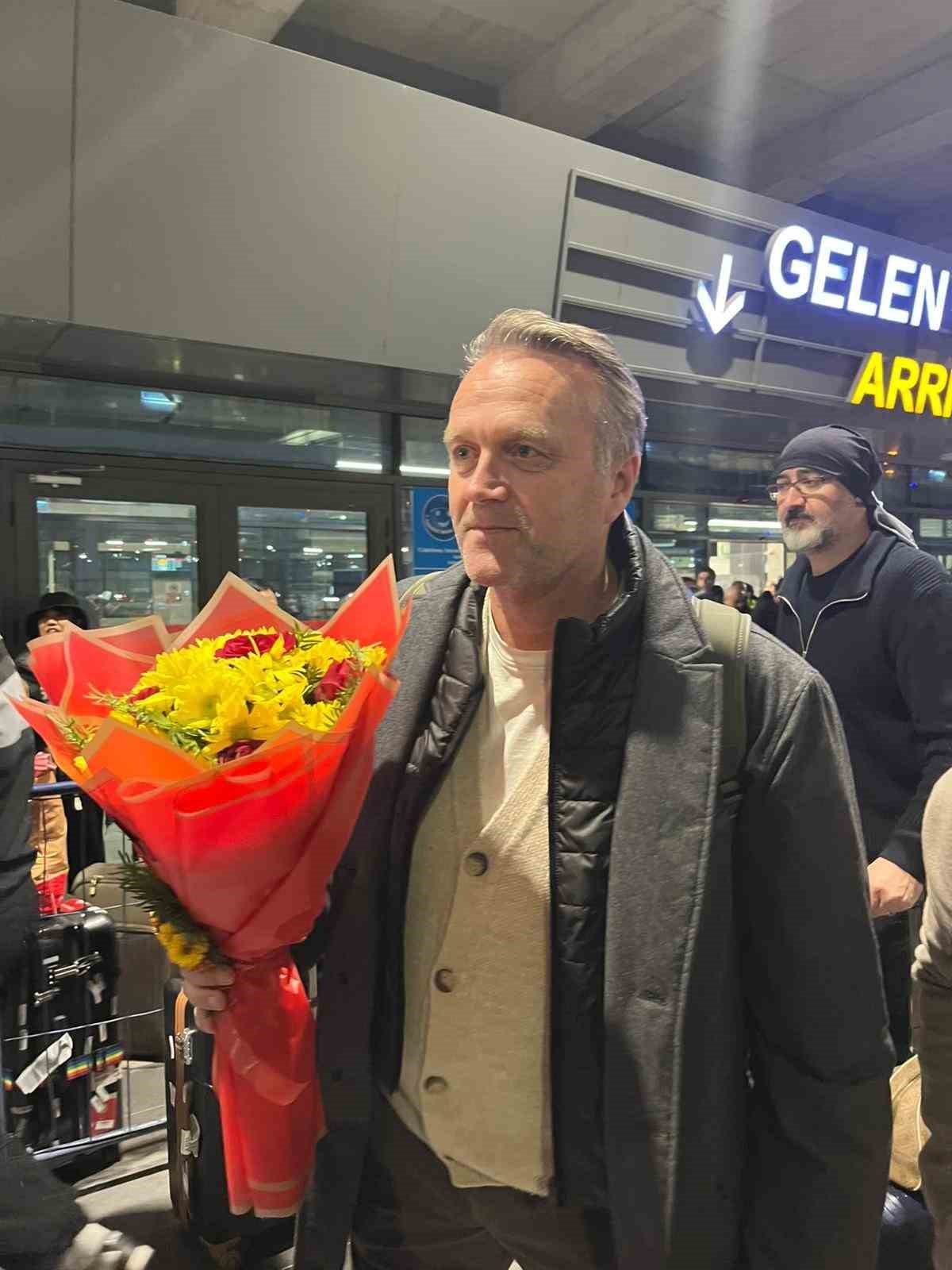kayserisporun yeni teknik direktoru erling moe kente geldi 2