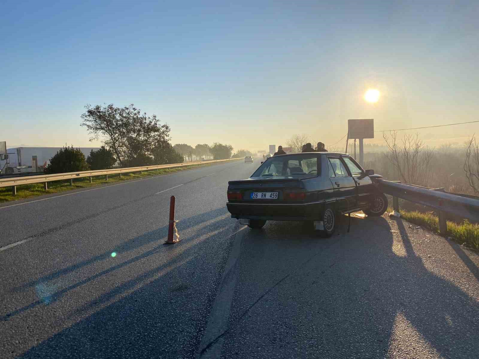 kaza sonrasi bariyerlerde asili kaldi 4 sfp6zTRs