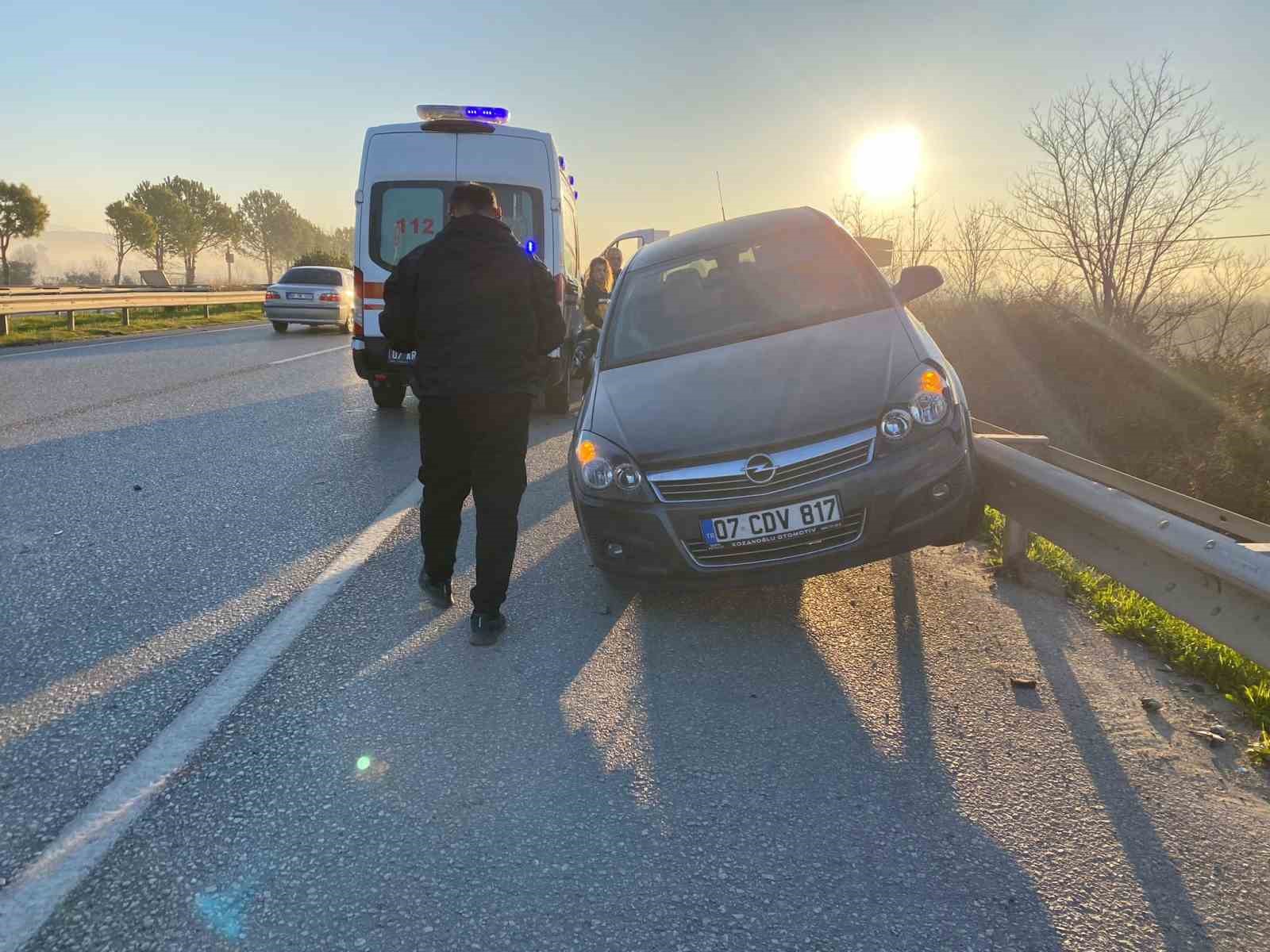 kaza sonrasi bariyerlerde asili kaldi 9