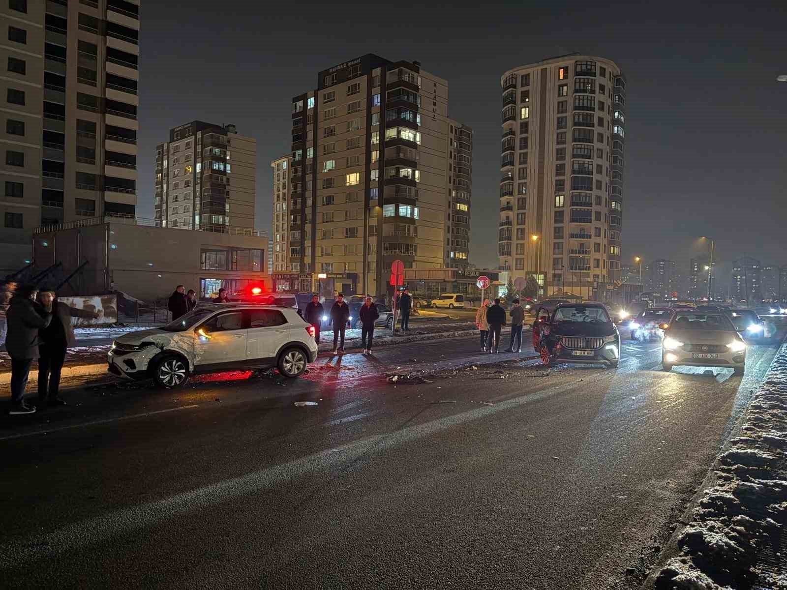 kaza sonrasi elektrikler kesildi kazalar pes pese geldi 3 sikfVE5d