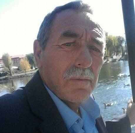kaza-sonrasi-olay-yerinden-kacmak-isteyen-sahis-minibusu-vatandaslarin-ve-polisin-uzerine-surdu-1-J4urDtVa.jpg