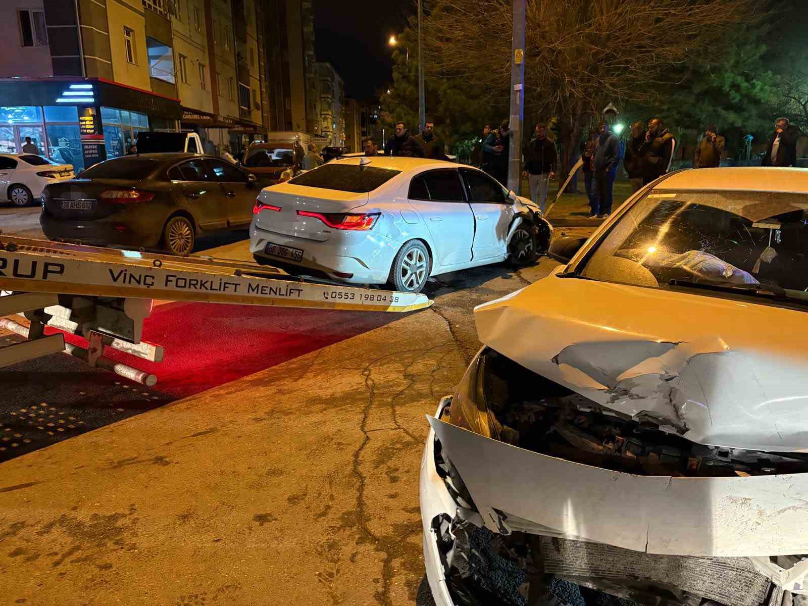 kaza sonrasi surucu kacti yakini yerine gecmeye calisti 2 BA7i6EFD