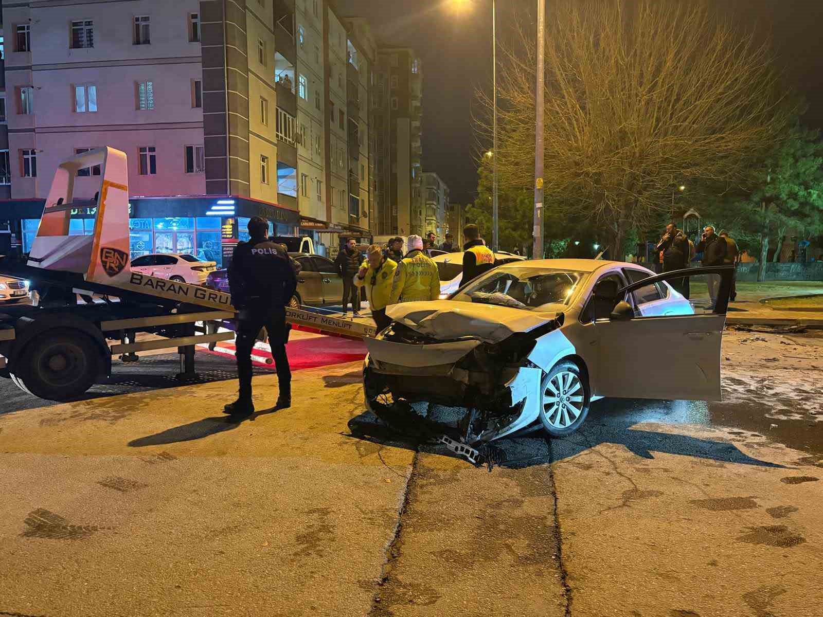 kaza sonrasi surucu kacti yakini yerine gecmeye calisti 4 CC6HP7Lp