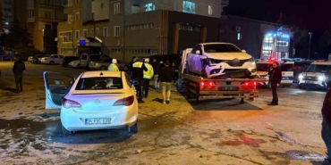 kaza-sonrasi-surucu-kacti-yakini-yerine-gecmeye-calisti-W67ZQj7L.jpg