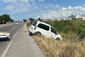 kaza-sonrasi-yol-tek-seride-dustu-geciken-calisma-trafigi-kilitledi-VhmPMgqS.jpg