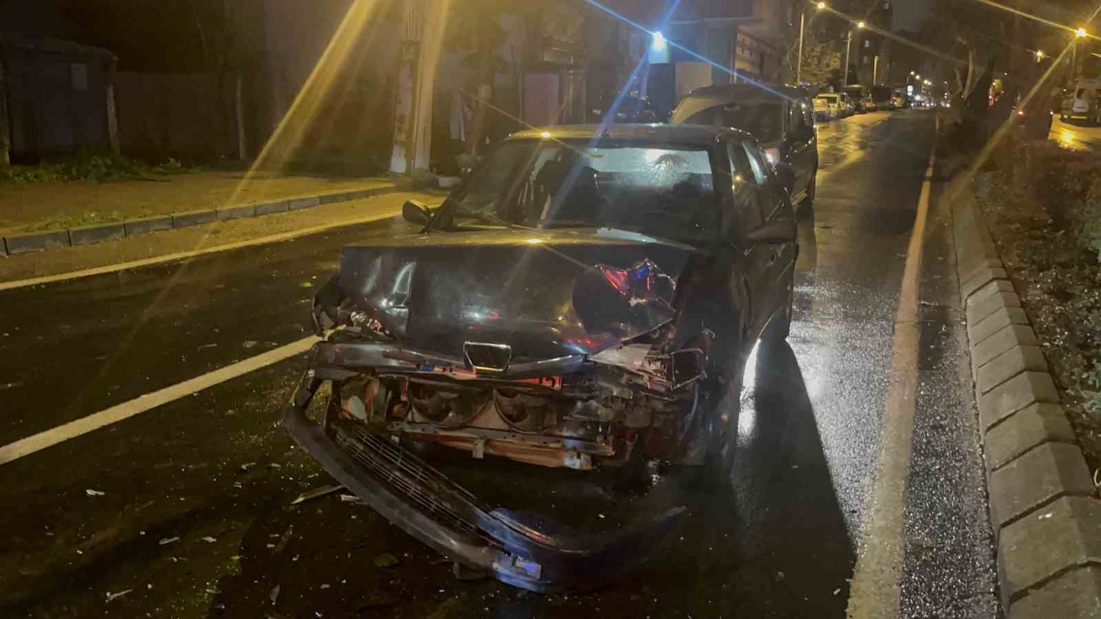 Kaza yapan alkollü sürücü, "Hepinizden özür diliyorum" diyerek hastaneye gitmeyi reddetti 8 kaza yapan alkollu surucu hepinizden ozur diliyorum diyerek hastaneye gitmeyi reddetti 4 ZZtVGIHT