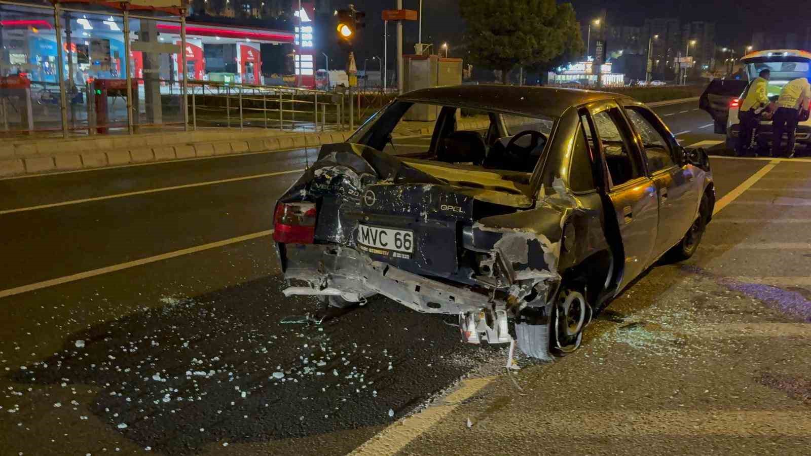kaza yapan alkollu surucu polise beni alin birakmayin 0 337P2dDq