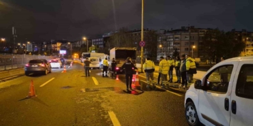 kaza-yapan-motosiklet-surucusu-agir-yaralandi-qKT7Vz3s.jpg
