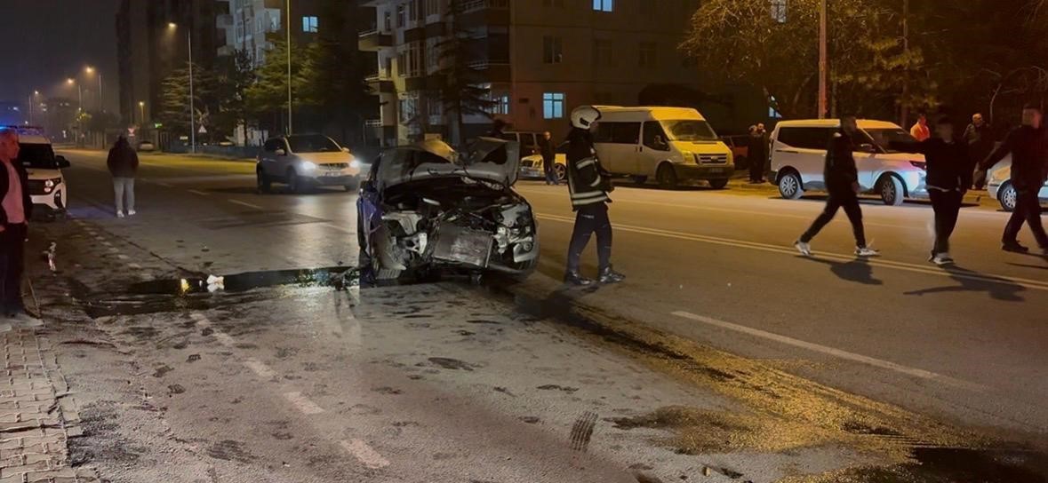 kaza yapan sofor gorevini yapan polise sana gerekeni yapacagim 2 CjiVPZOa