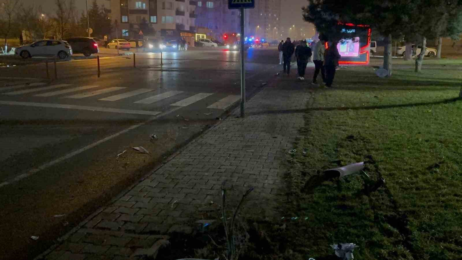 kaza yapan sofor gorevini yapan polise sana gerekeni yapacagim 4 4SnI4tsW