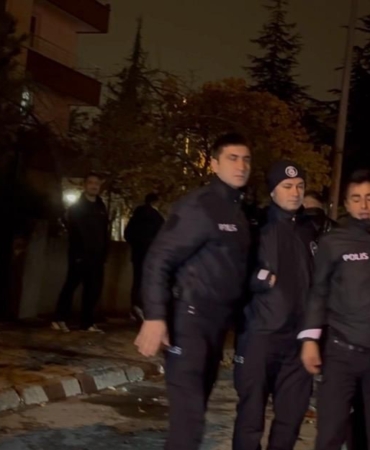 kaza-yapan-sofor-gorevini-yapan-polise-sana-gerekeni-yapacagim-kgEsfRAq.jpg