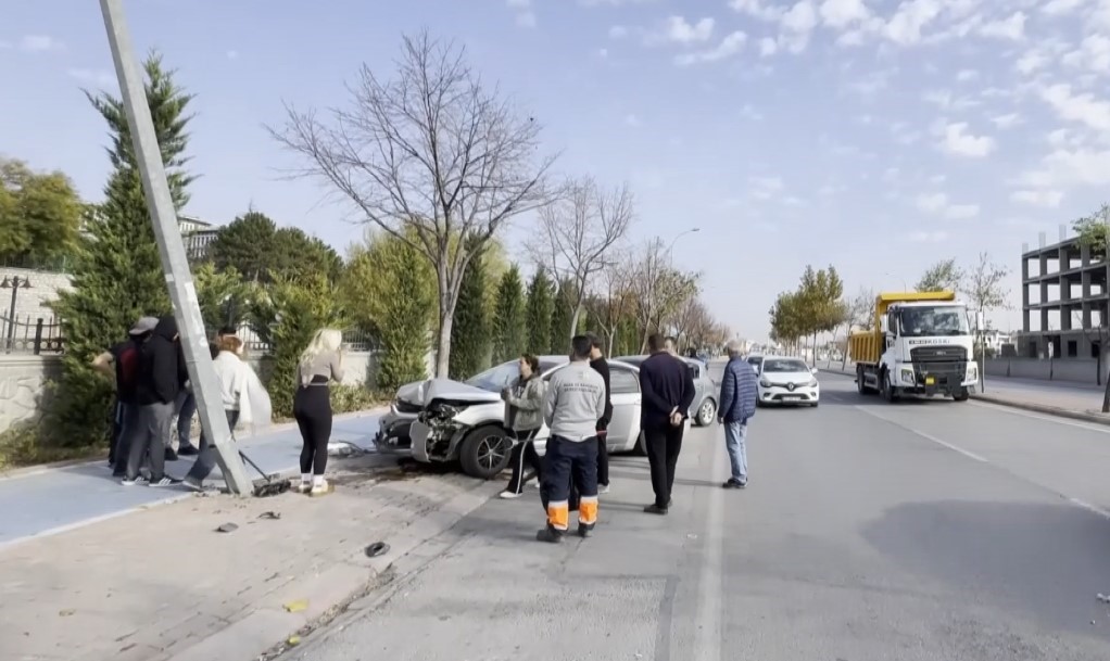 kaza yapan surucu telefonda ben ne yapacagim dedi sok gecirdi 1 G7GaZHkF