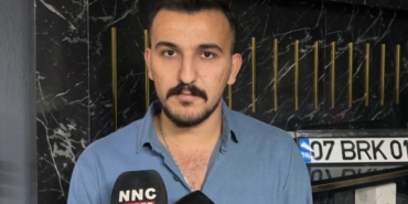kaza-yapip-yanan-motosikletin-surucusunu-alevlerden-cekip-aldi-kahramanlik-degil-insanlik-gorevi-dedi-x7wTxnWz.jpg
